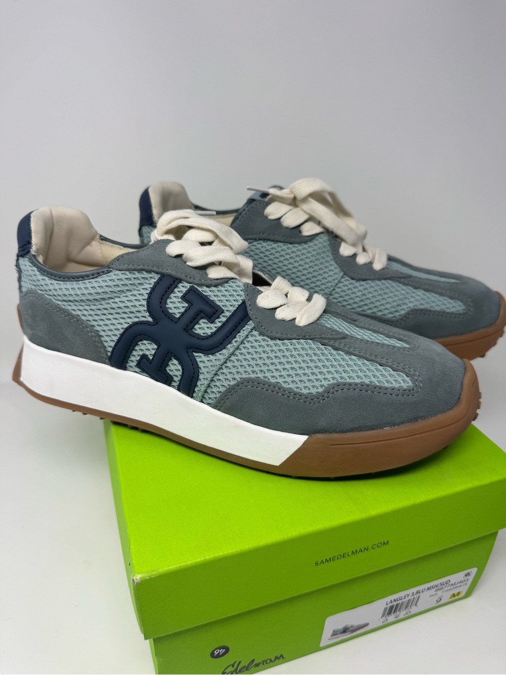 Sam Edelman Langley Lace Up Sneakers like new size 9